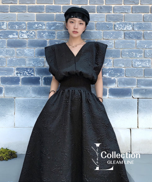 Double V-neck Ripple Dress